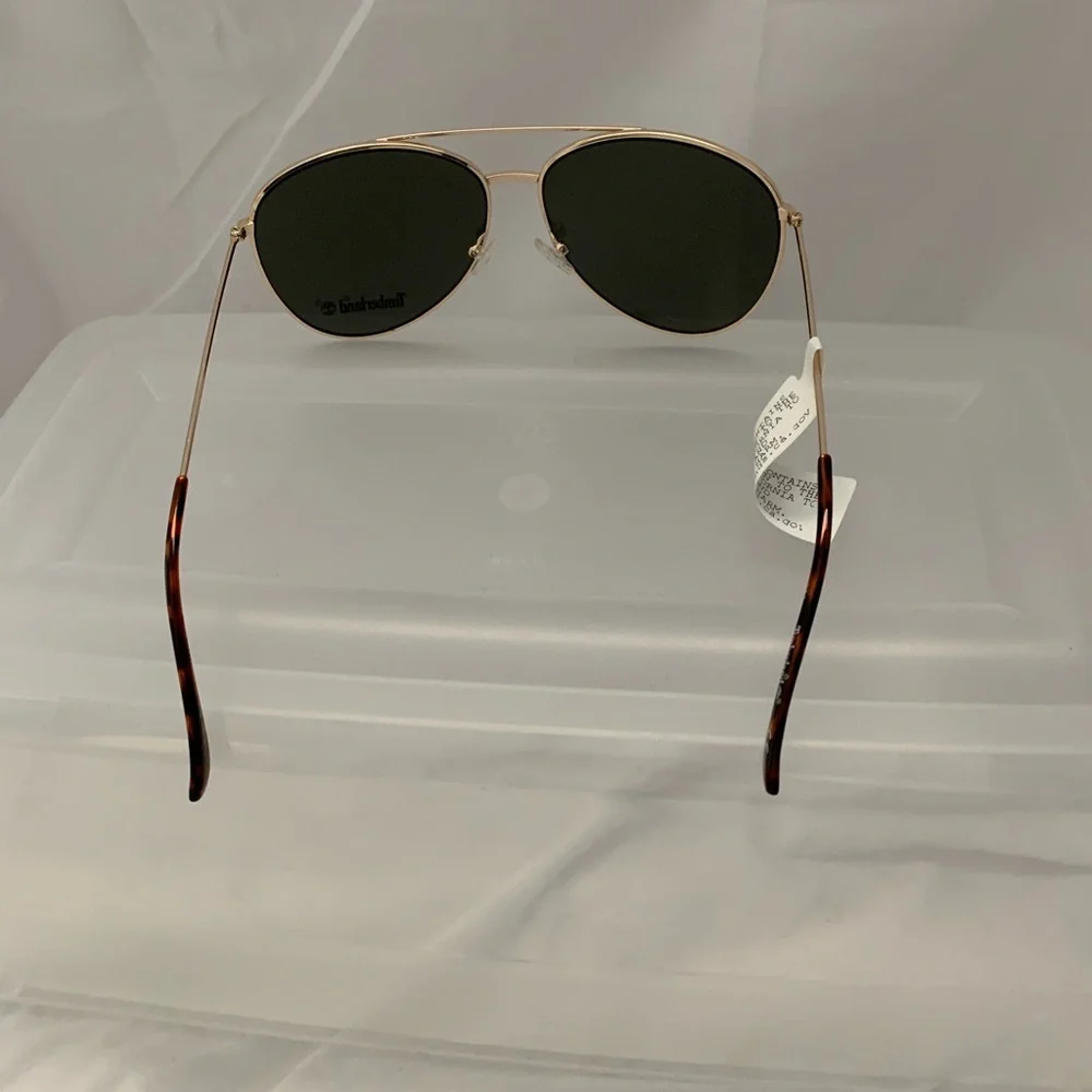 NWT Timberland Gold Framed Aviator Sunglasses